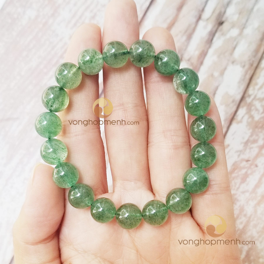 vong-tay-da-thach-anh-dau-tay-xanh-10-ly-3 Vòng Tay Thạch Anh Dâu Tây Xanh 10 ly