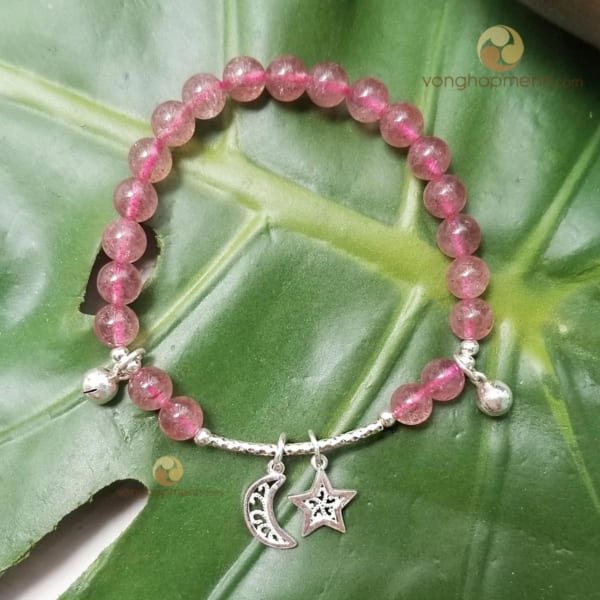 Vòng Tay TDH4688 (Thạch anh dâu tây hồng mix charm trăng sao, lục lạc Bạc 925)