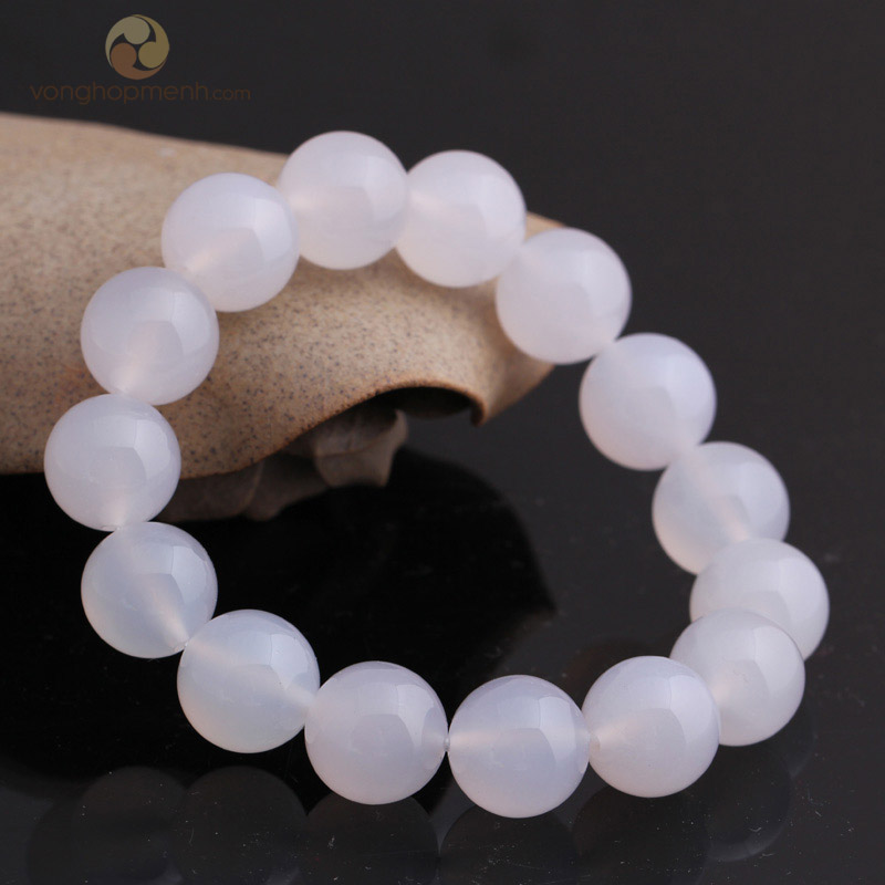 vong-tay-da-ma-nao-trang-12-ly-2 Vòng tay đá mã não trắng 12 ly - vong tay phong thuy